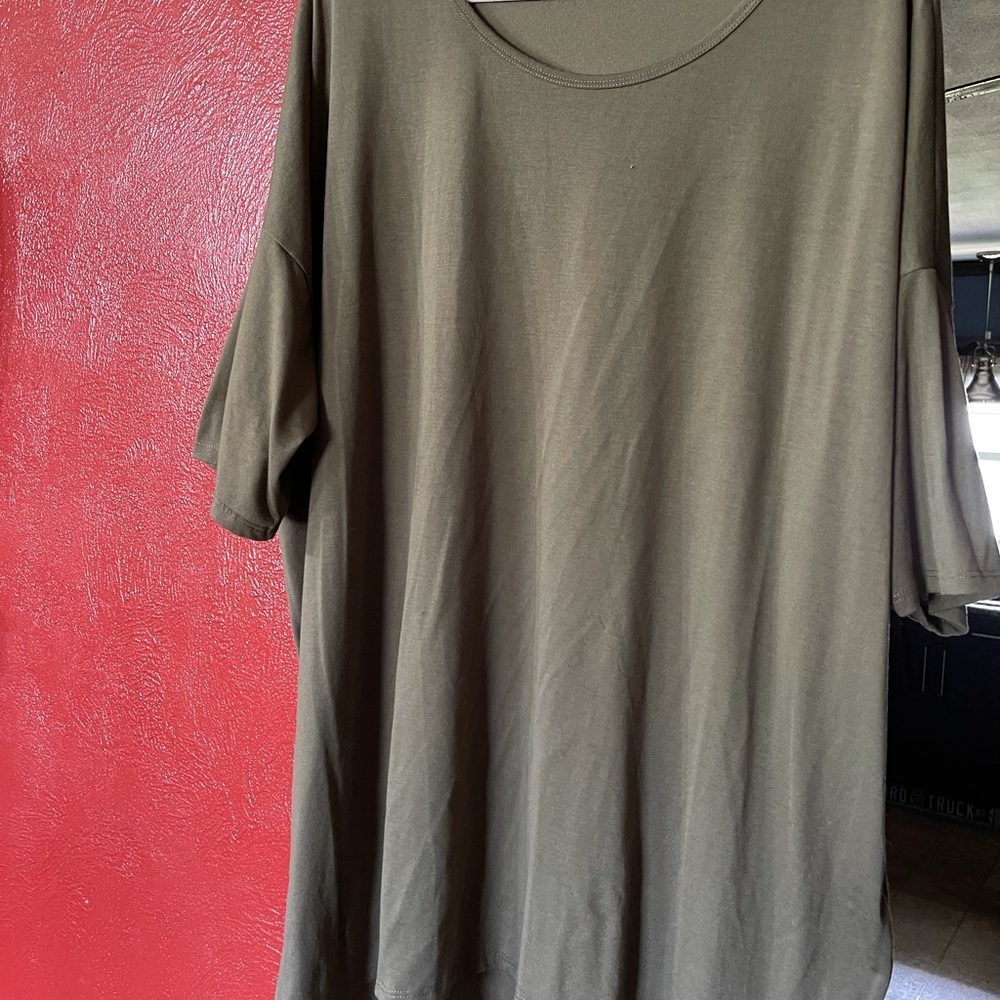 Lula Roe Tunic